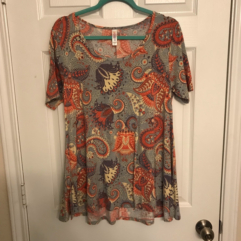 LuLaRoe Perfect T